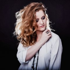 Упэўненая перамога Pauline