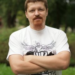 Рэпэр Міхась Дуброўка выдаў дэбютны альбом «Жменя», які блаславіў манах Іаан (прэм’ера)