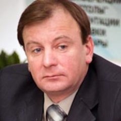 Памёр Уладзімер Анціповіч (1967—2015)