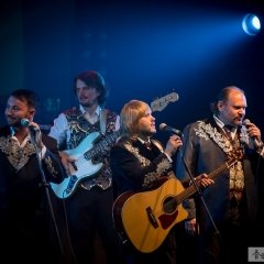 «Песьняры» віншуюць наведнікаў tuzin.byculture.org джаз-вэрсіяй «Чаму ж мне ня пець» (аўдыё)