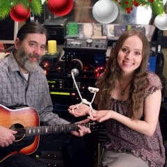 Навагодні сынгл ад «Мерады»: «Шчасьце ёсьць!» (прэм’ера)