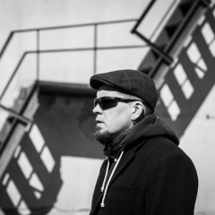 Алесь Дзянісаў: “У Беларусі па-за палітыкай быць немагчыма. Яна сама да вас пагрукаецца”