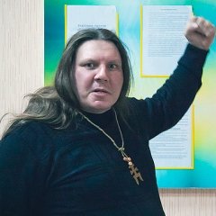 Лэсьлі Найф ідзе ў прэзыдэнты: «Я хачу пасьмяяцца зь беларускіх выбараў»