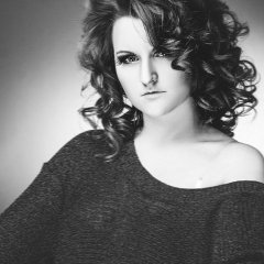 Pauline зрабіла крок у той бок